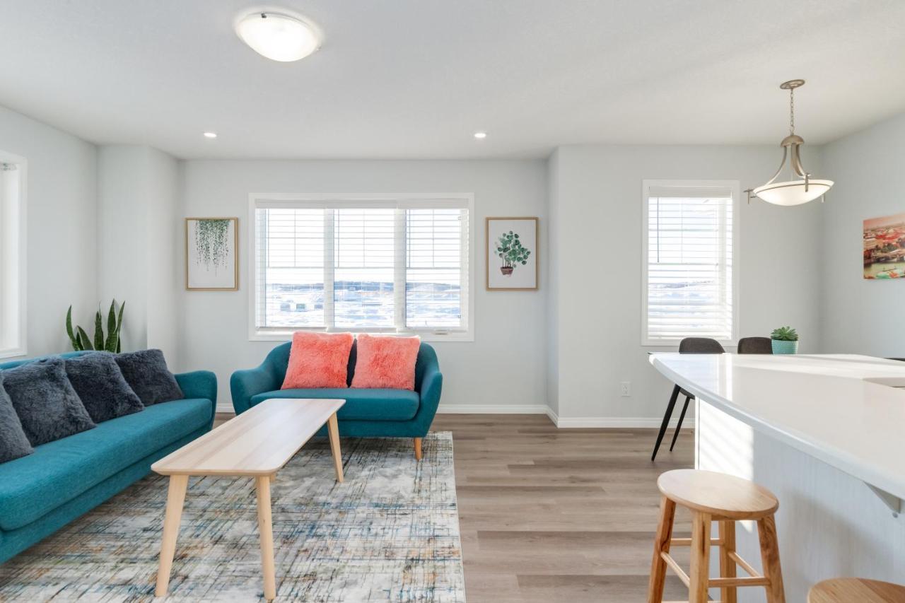 YYC New Home With Ac, Patio And Netflix المظهر الخارجي الصورة
